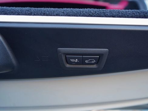 Used 2026 Rolls-Royce Cullinan image 39