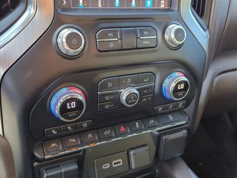 Used 2020 GMC Sierra 1500 Denali w/ Technology Package AWD/4WD image 19
