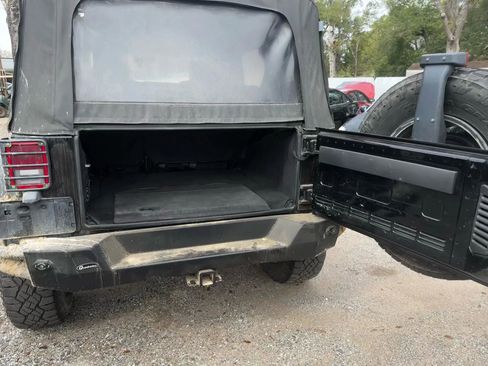 Used 2009 Jeep Wrangler Unlimited X w/ Trailer Tow Group AWD/4WD image 5