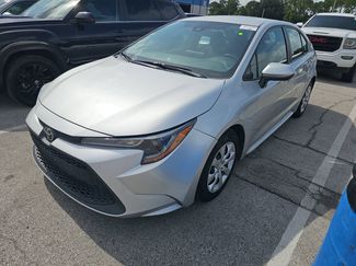 Used 2022 Toyota Corolla LE FWD video 2