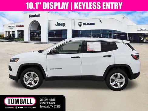 Used 2023 Jeep Compass Sport image 4