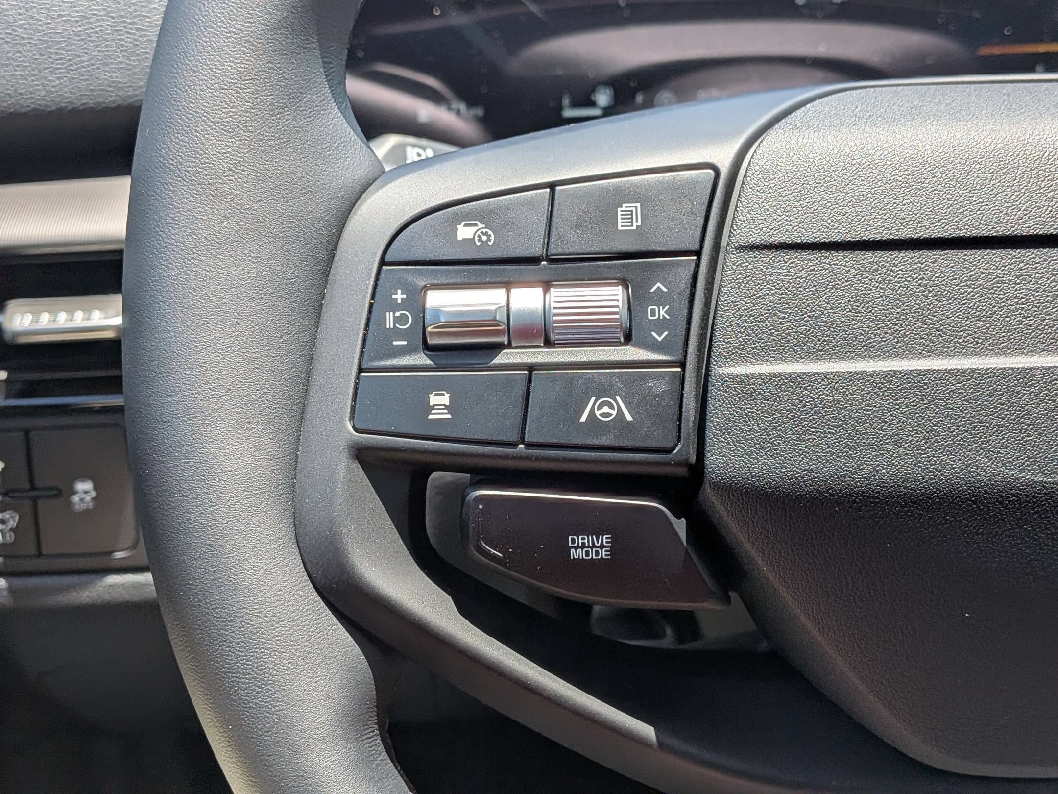 New 2026 Kia Sportage SX AWD/4WD image 19