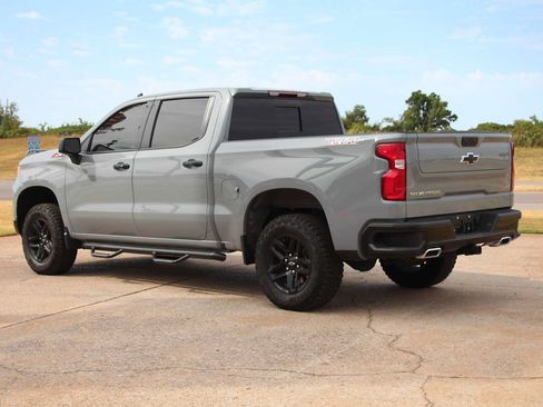 Used 2024 Chevrolet Silverado 1500 LT Trail Boss w/ Convenience Package II AWD/4WD image 9