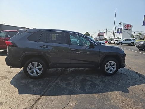 Used 2024 Toyota RAV4 LE AWD/4WD image 8