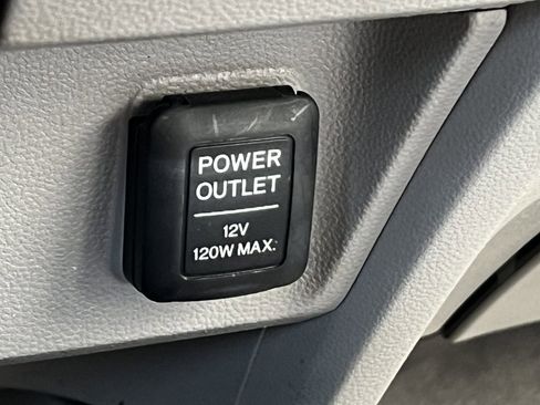 Used 2013 Honda Insight image 24