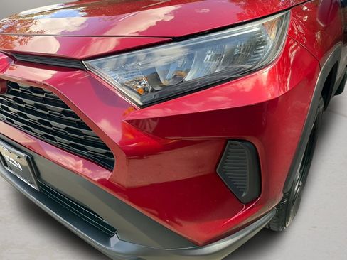 Used 2019 Toyota RAV4 LE w/ All Weather Liner Package AWD/4WD image 22