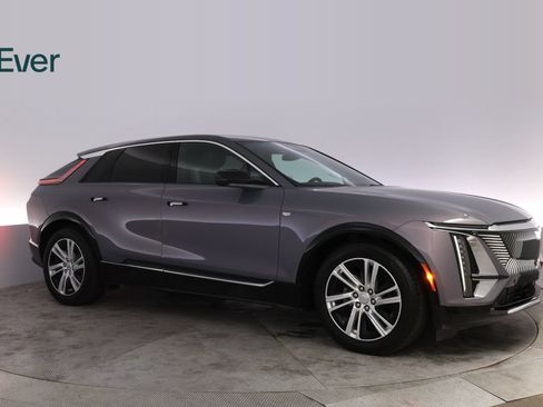 Used 2024 Cadillac Lyriq Tech AWD/4WD image 13