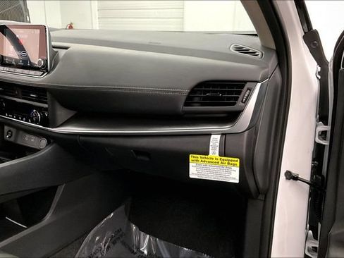 New 2026 Nissan Rogue Dark Armor FWD image 33