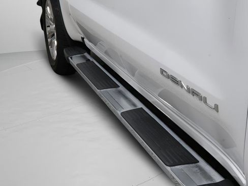 Used 2023 GMC Sierra 1500 Denali w/ Technology Package image 31