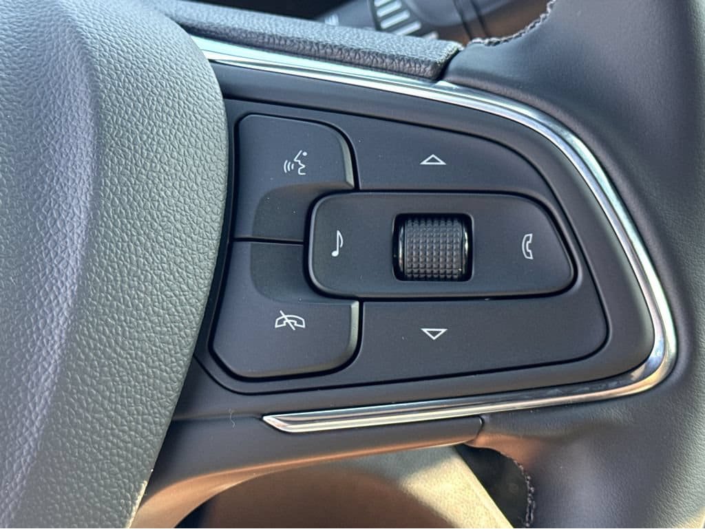 New 2026 Buick Envista Sport Touring w/ Convenience I Package FWD image 17
