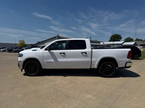 Used 2025 RAM 1500 Big Horn AWD/4WD image 4