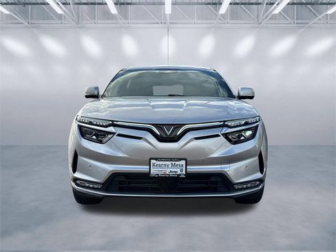 New 2025 VinFast VF 8 Plus image 2