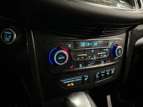 Used 2018 Ford Escape Titanium image 21