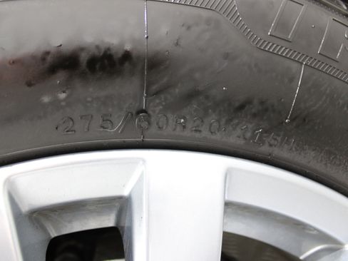 Used 2024 INFINITI QX80 Luxe image 42