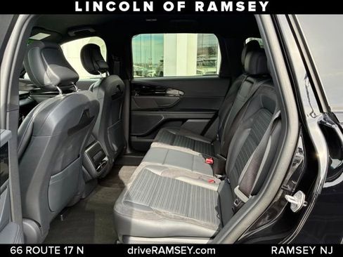Used 2024 Lincoln Nautilus Reserve w/ Jet Appearance Package (87T) AWD/4WD image 20