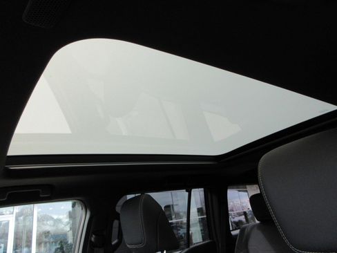 Used 2026 Lexus GX 550 w/ Cold Area Package image 18