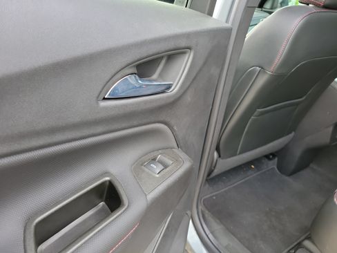 Used 2024 Chevrolet Equinox RS FWD image 13