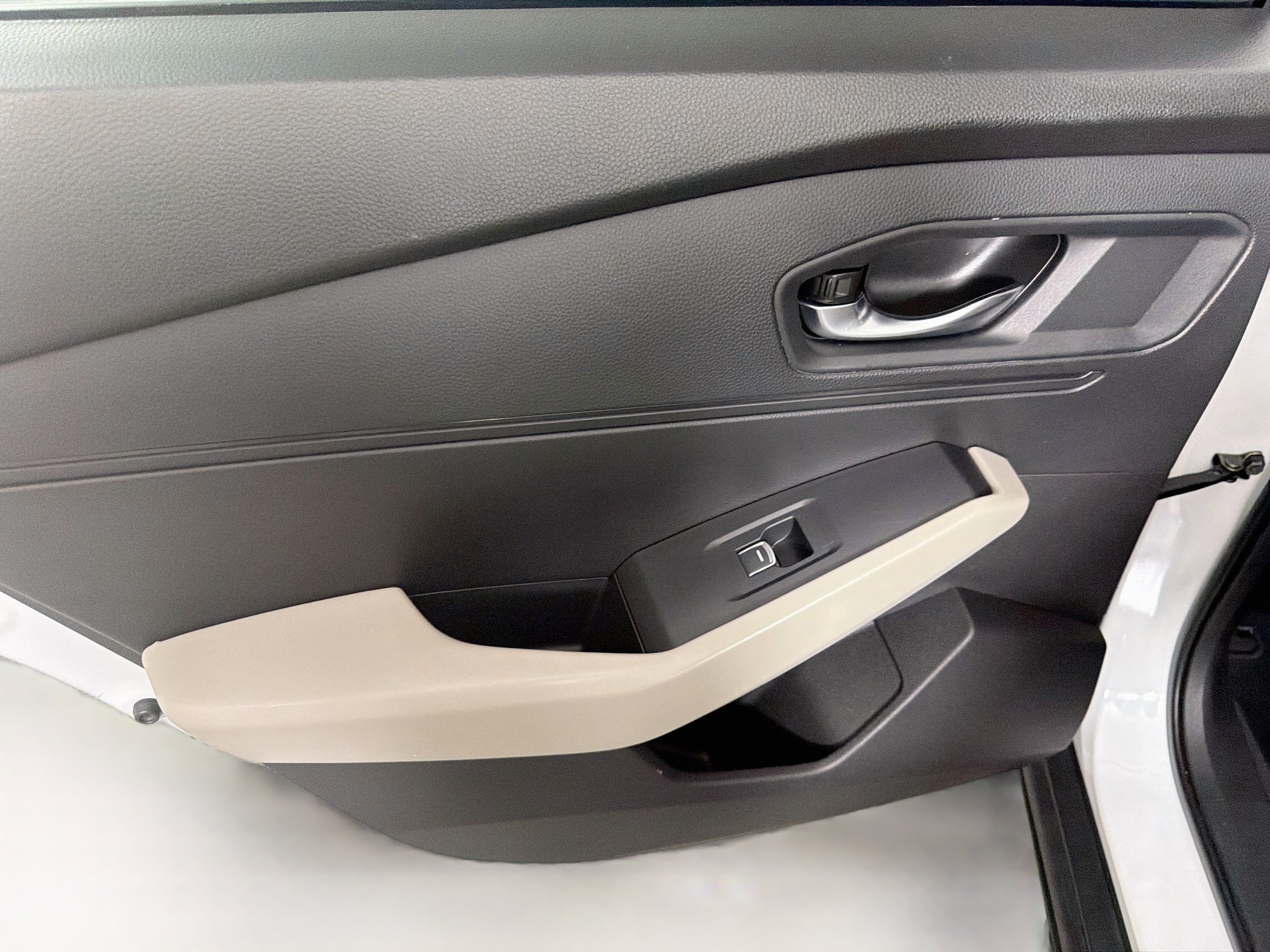 Used 2023 Honda Accord EX image 24