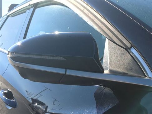 Used 2023 Hyundai Tucson Limited image 11