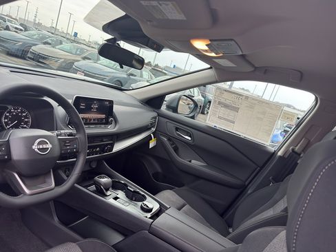 New 2026 Nissan Rogue SV image 25