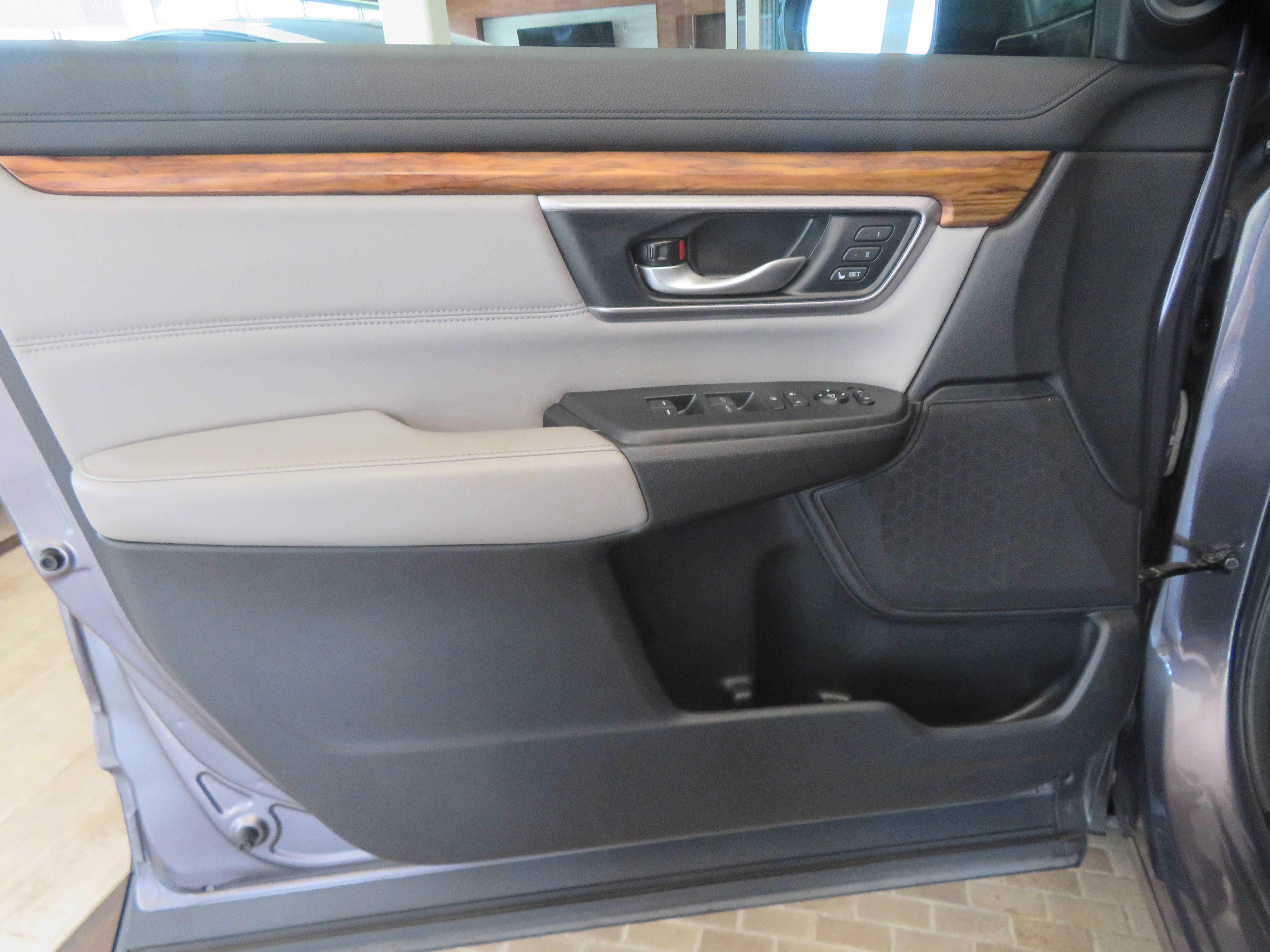 Used 2018 Honda CR-V EX-L image 13