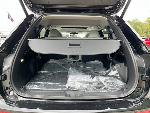 New 2025 Mitsubishi Outlander SE image 28