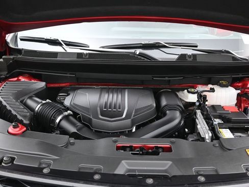 Used 2025 Chevrolet Traverse Z71 w/ Enhanced Driving Package image 12