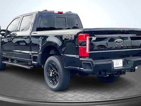 New 2026 Ford F250 XLT w/ XLT Premium Package AWD/4WD image 3