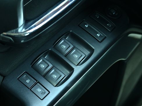 Used 2018 Chevrolet Silverado 1500 LT w/ All Star Edition image 24