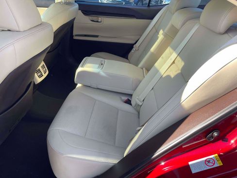 Used 2018 Lexus ES 350 image 6
