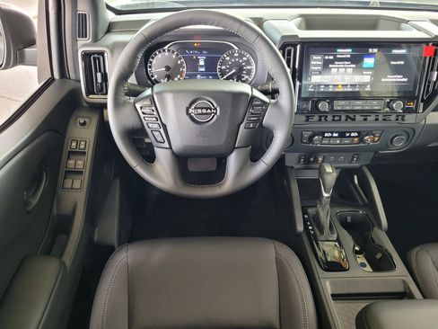 New 2026 Nissan Frontier SV w/ SV Convenience Package RWD image 8