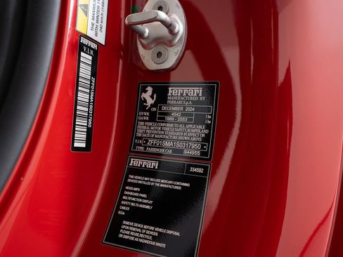 Used 2025 Ferrari 296 GTS RWD image 19