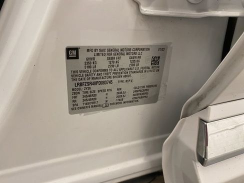 Used 2023 Buick Envision Avenir AWD/4WD image 40