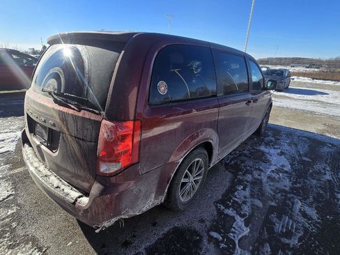 Used 2019 Dodge Grand Caravan SE image 15