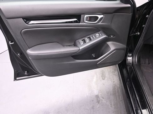 Used 2023 Honda Civic Touring image 15