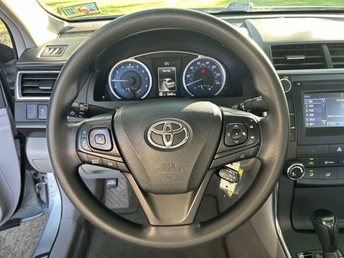 Used 2016 Toyota Camry LE w/ Protection Package (Q2) FWD image 18