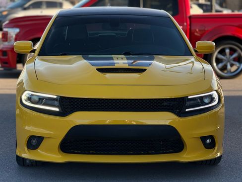 Used 2017 Dodge Charger R/T image 4