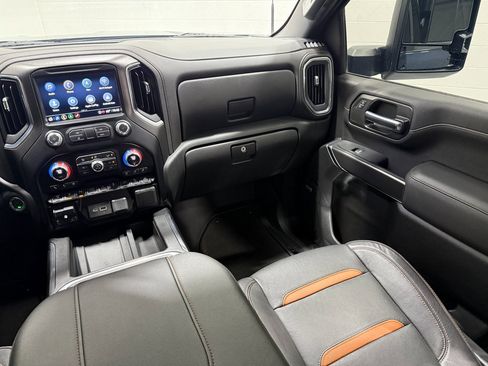 Used 2023 GMC Sierra 2500 AT4 image 38