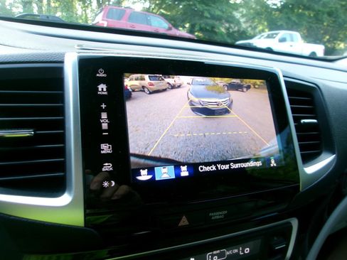 Used 2018 Honda Ridgeline RTL-E image 12