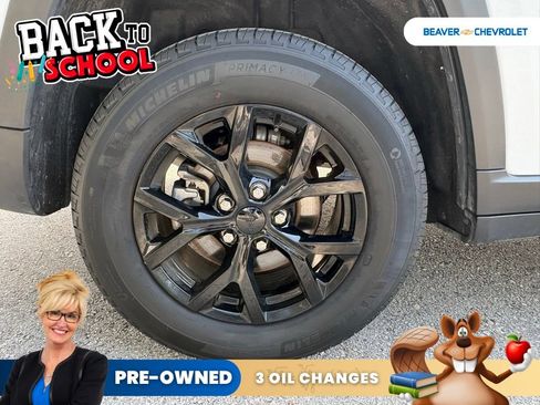 Used 2025 Jeep Grand Cherokee Altitude AWD/4WD image 10