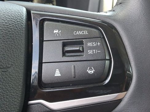 Used 2025 Honda Odyssey EX-L image 23