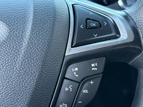 Used 2019 Ford Fusion SE image 30