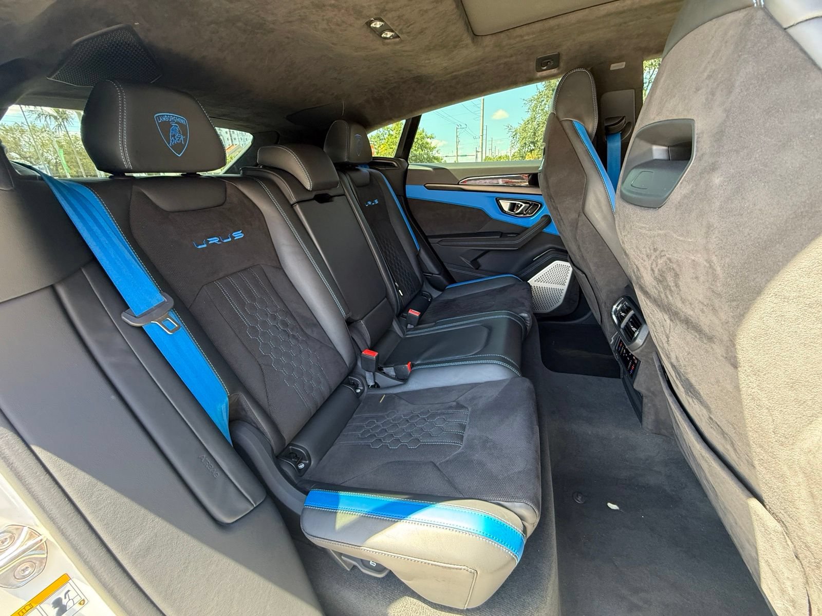 Used 2024 Lamborghini Urus S AWD/4WD image 29