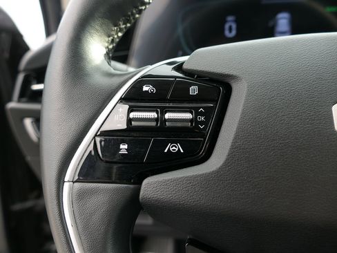 Used 2023 Kia Niro SX image 14