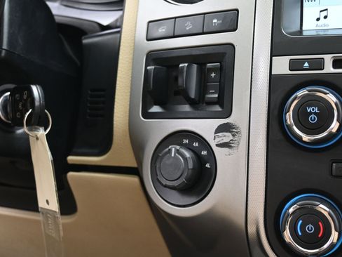 Used 2017 Ford Expedition EL XLT w/ Equipment Group 202A image 36