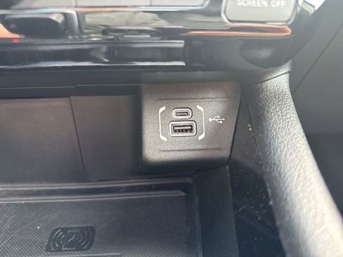 Certified 2024 Jeep Compass Limited w/ Driver Assist Group I image 24