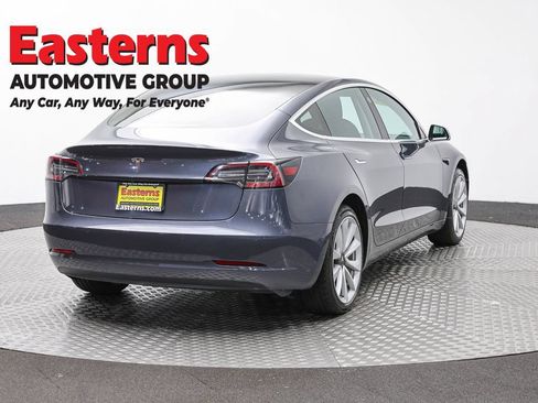 Used 2018 Tesla Model 3 Mid Range RWD image 5