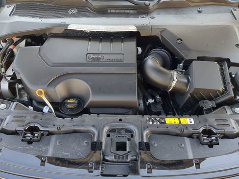 Used 2026 Land Rover Range Rover Evoque Dynamic SE image 14