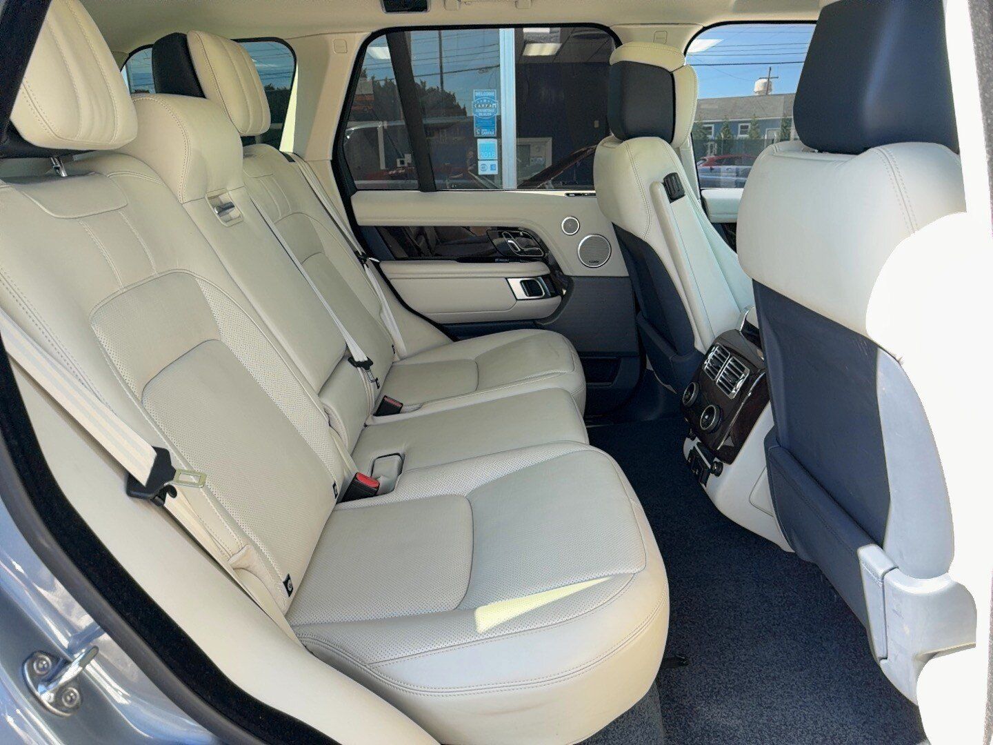 Used 2020 Land Rover Range Rover HSE AWD/4WD image 28