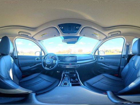 Used 2025 Kia Sorento SX image 37